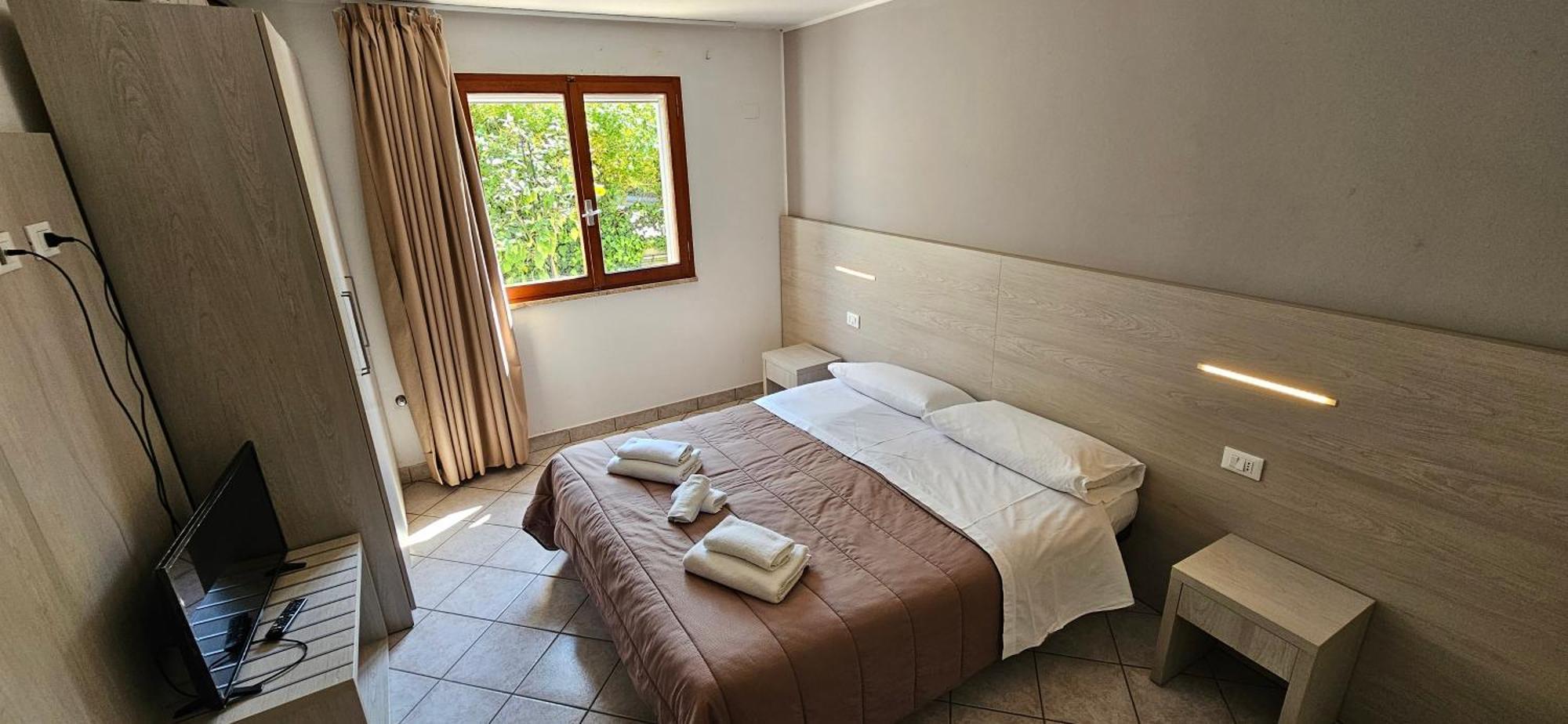 Regina Hotel E Ristorante Punta Marina Dış mekan fotoğraf