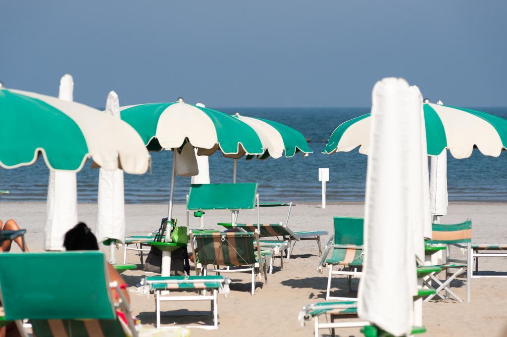Regina Hotel E Ristorante Punta Marina Dış mekan fotoğraf